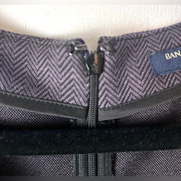 NWT Banana Republic Ruched zig zag patterned Dress - Picture 8 of 15